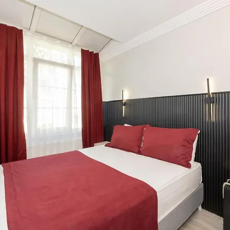 イスタンブール ホリデー ホテル ホテル 3*