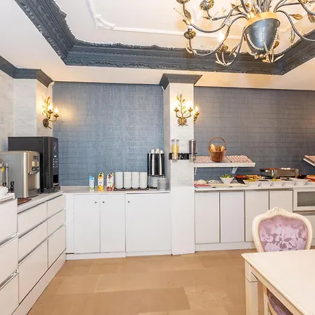 Ξενοδοχείο Istanbul Holiday Hotel 3*
