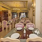 The Istanbul Holiday Hotel