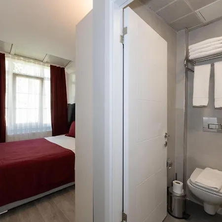 Istanbul Holiday Hotel