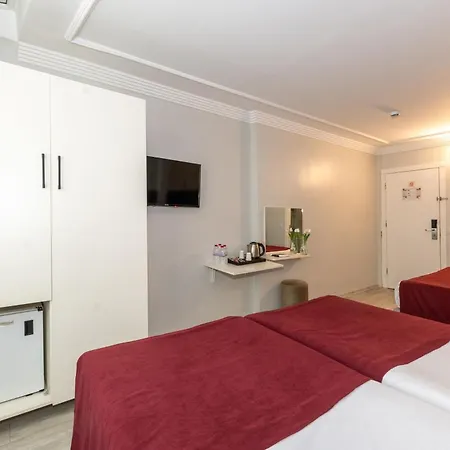 Istanbul Holiday Hotel Hotel 3*