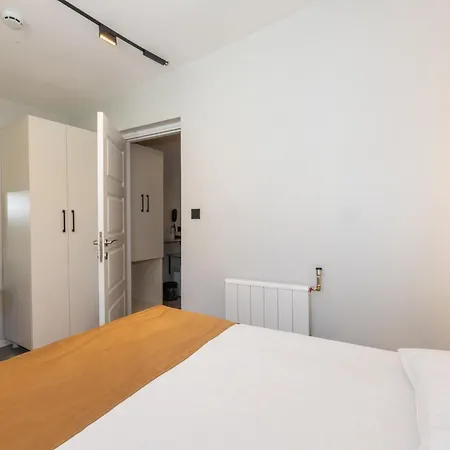 Istanbul Holiday Hotel Hotel