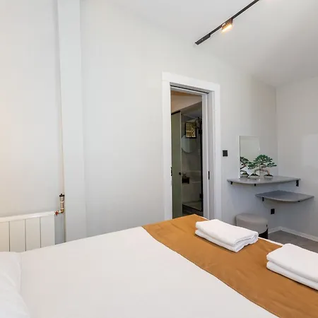 Istanbul Holiday Hotel 3*