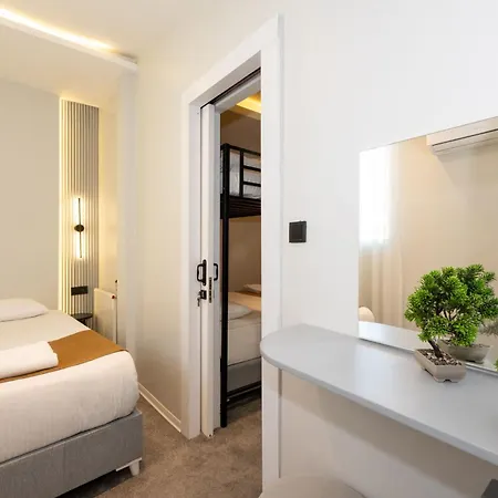 Istanbul Holiday Hotel Hotel