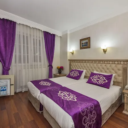Istanbul Holiday Hotel