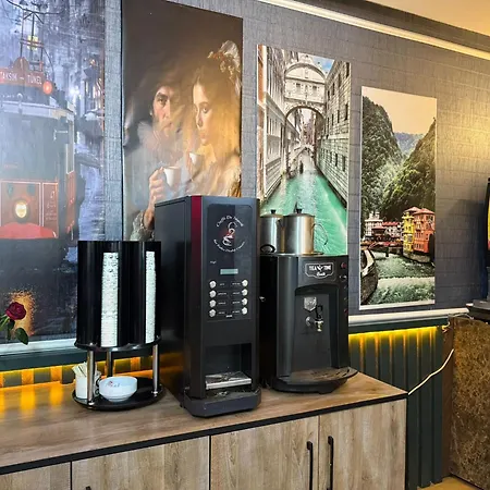 Istanbul Holiday Hotel Hotel 3*