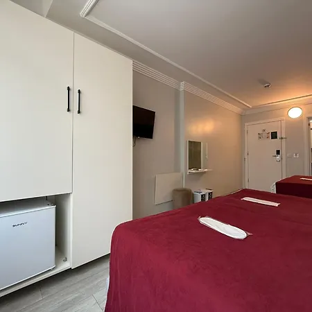 Hotel Istanbul Holiday Hotel 3*