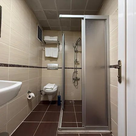 Istanbul Holiday Hotel Szálloda 3*