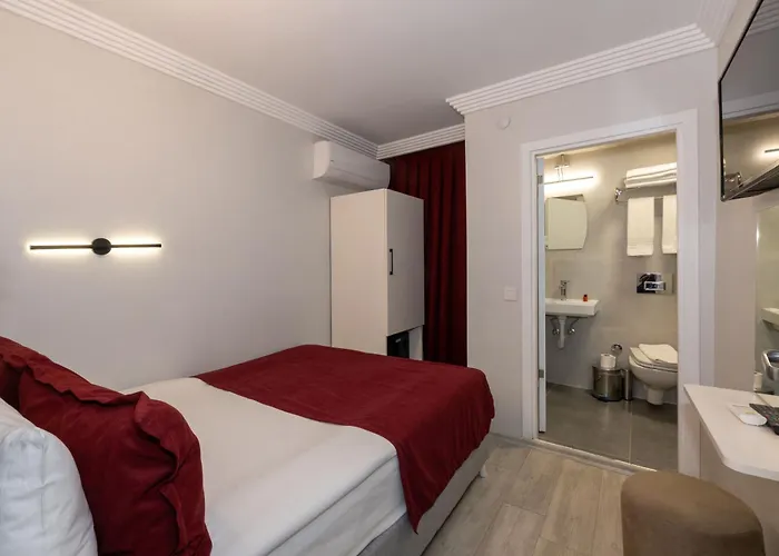 Отель Istanbul Holiday Hotel 3*