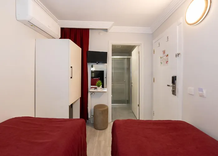 Отель Istanbul Holiday Hotel