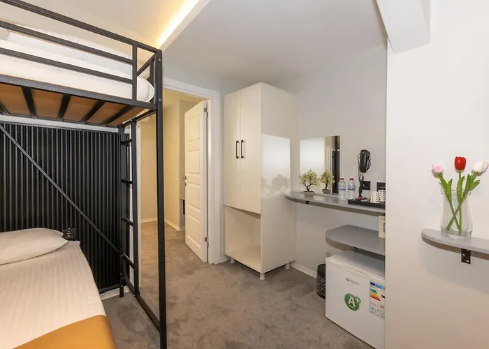 Отель Istanbul Holiday Hotel Стамбул