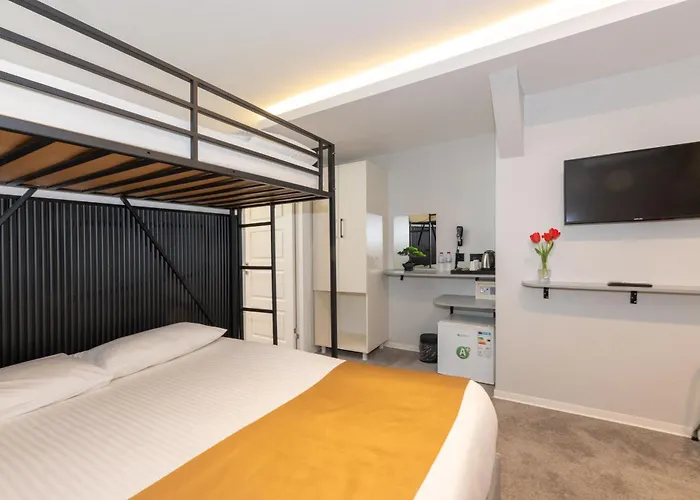 Istanbul Holiday Hotel