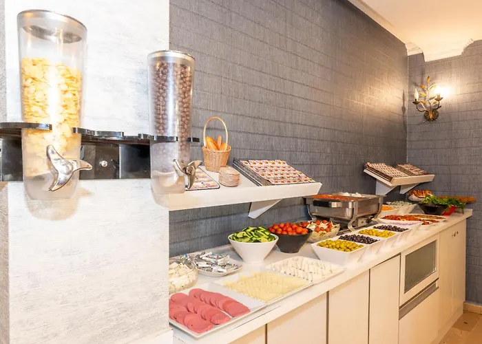 Istanbul Holiday Hotel