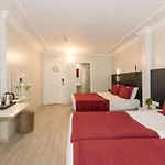 The Istanbul Holiday Hotel Hotel