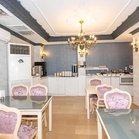 Istanbul Holiday Hotel Hotel 3*